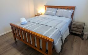 Immaculate 2-Beds Entire House Chermside Brisbane